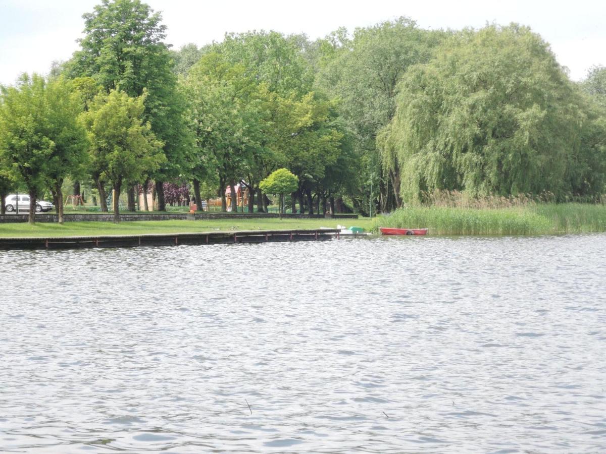 House At The Lake In Nowogard Wyszomierz  Extérieur photo